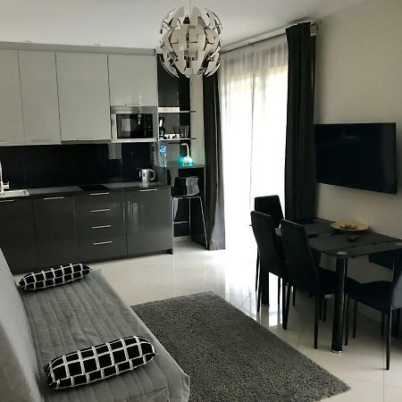 Moko Apartment Parking W Cenie Warszawa Eksteriør bilde