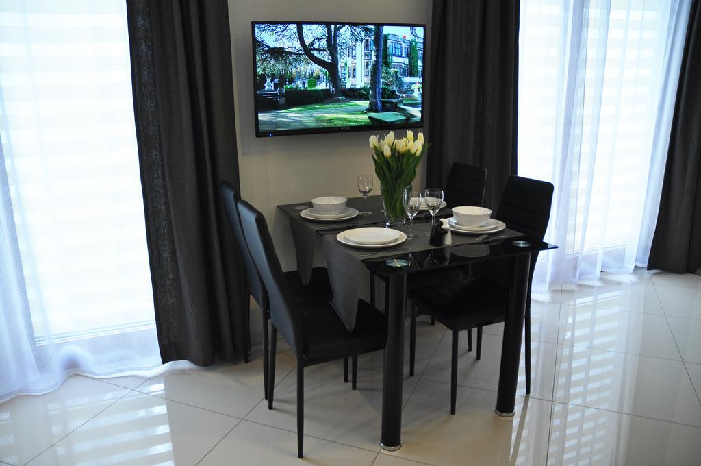 Moko Apartment Parking W Cenie Warszawa Eksteriør bilde