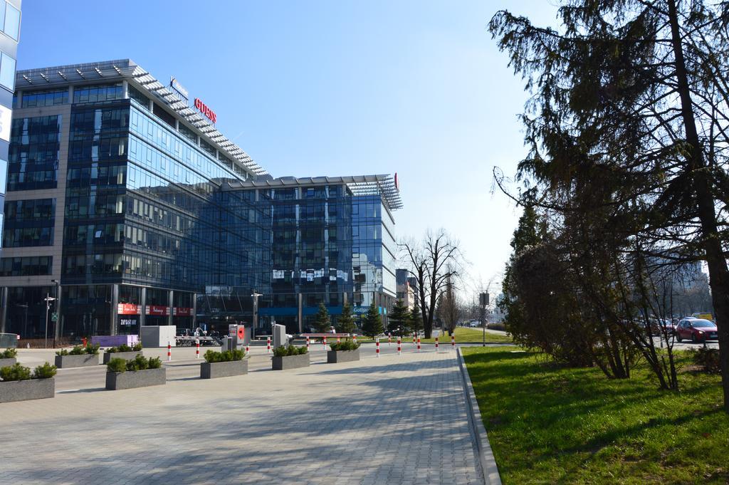 Moko Apartment Parking W Cenie Warszawa Eksteriør bilde