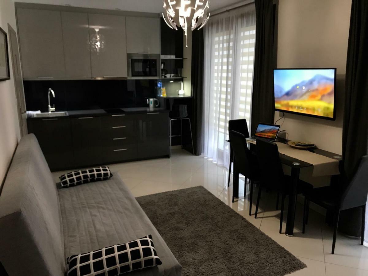 Moko Apartment Parking W Cenie Warszawa Eksteriør bilde