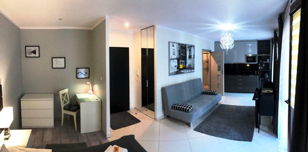 Moko Apartment Parking W Cenie Warszawa Eksteriør bilde